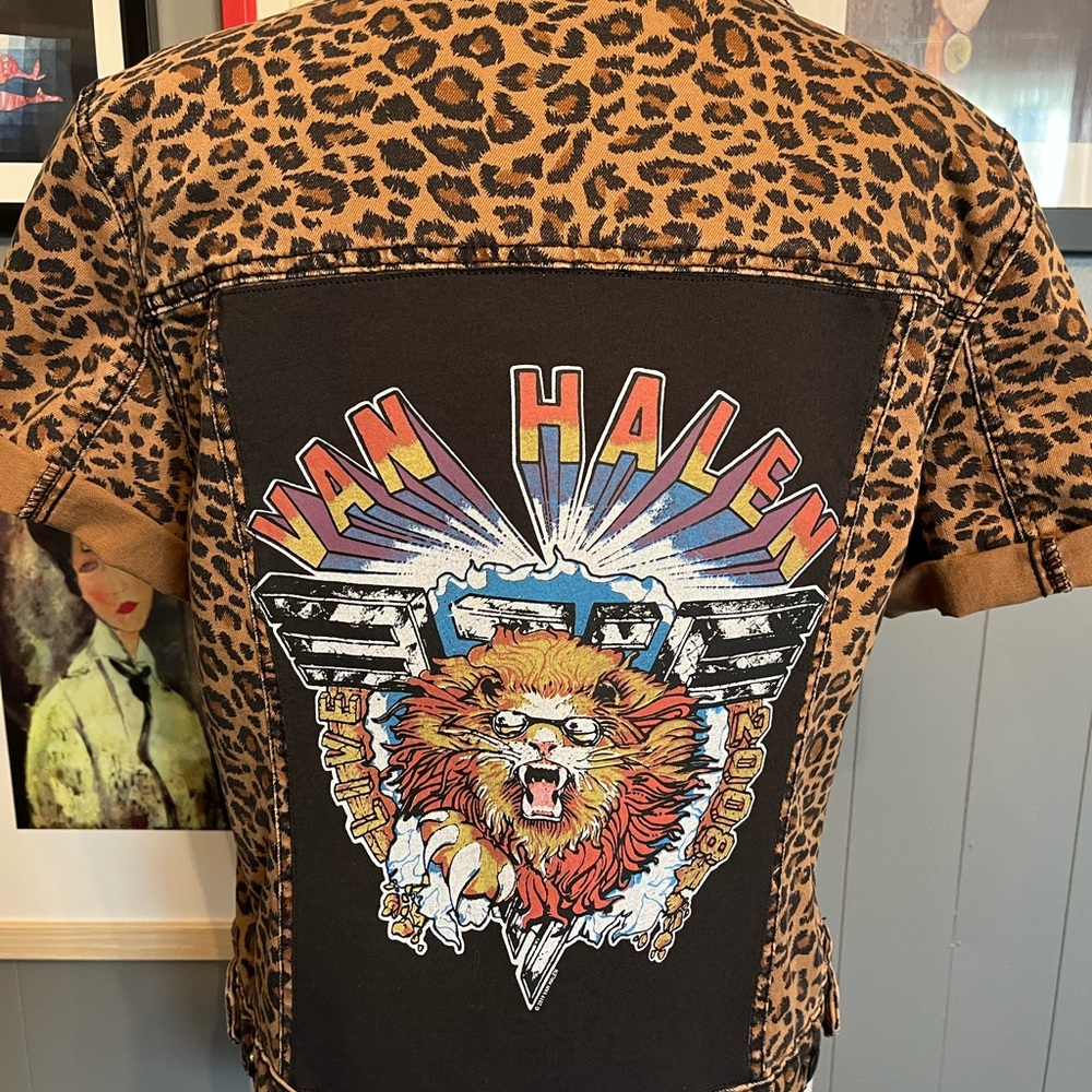 Van Halen Leopard Print Graphic Tee